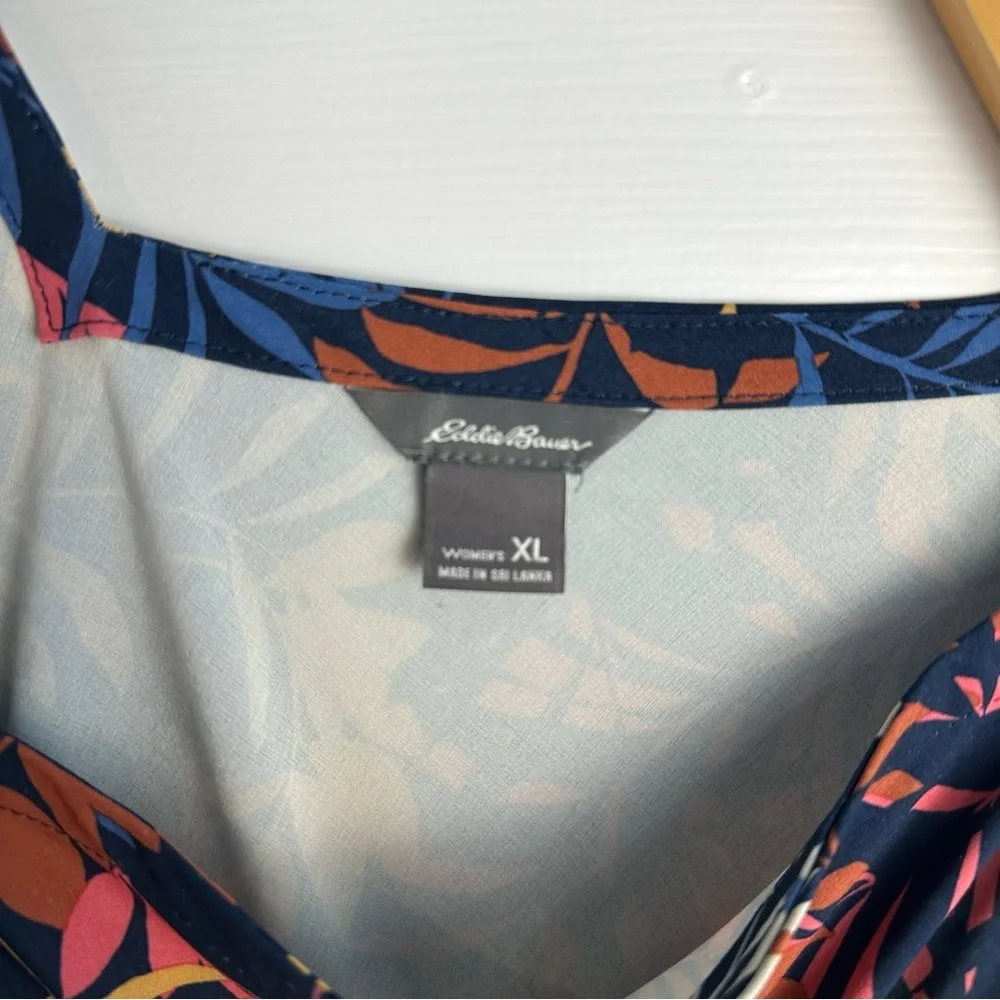 Eddie Bauer Women's Departure V-Neck Print Tank Top EUC - Picture 3 of 5